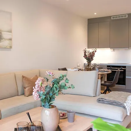 Modern 2-bedroom Leilighet *