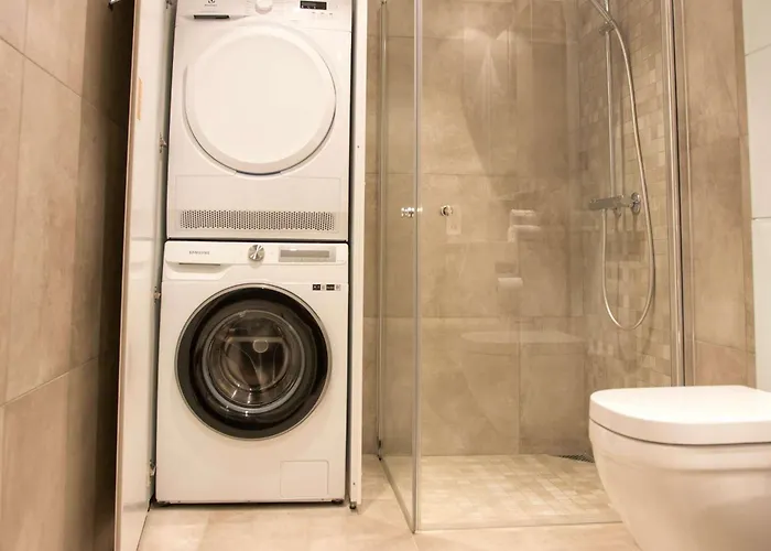 Апартаменты Modern 2-bedroom *