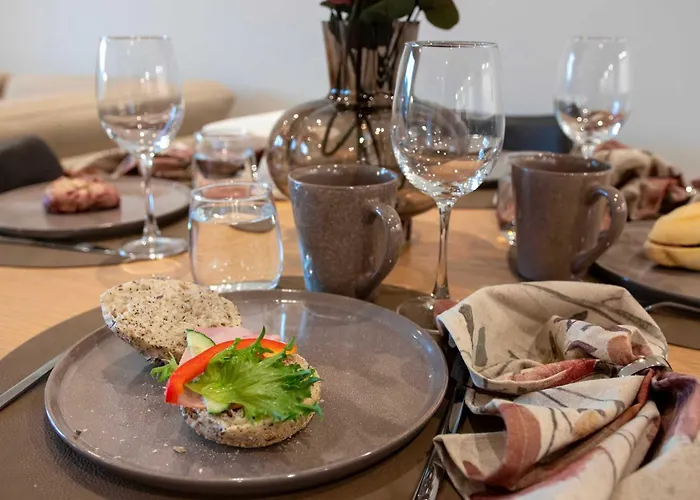 Апартаменты Modern 2-bedroom